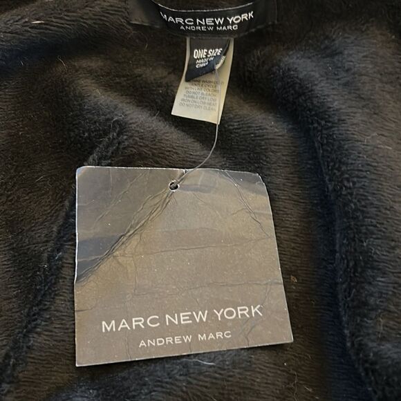 Marc New York charcoal gray black interior cape with pom pom tassels OS NWT - Picture 6 of 8
